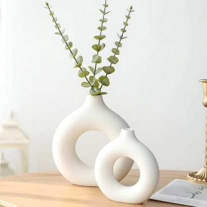 Elegant Donut Shape Ceramic Flower Vase